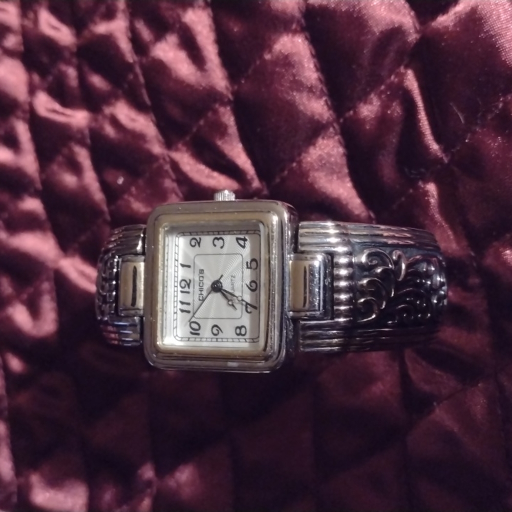 Bracelet cuff watch